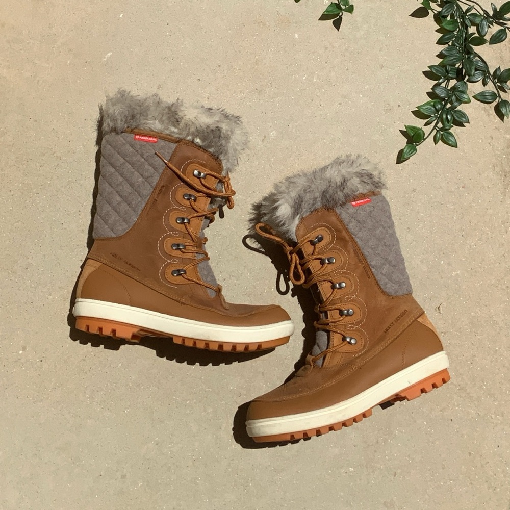 helly hansen fur winter boots✨ - Picture 2 of 8